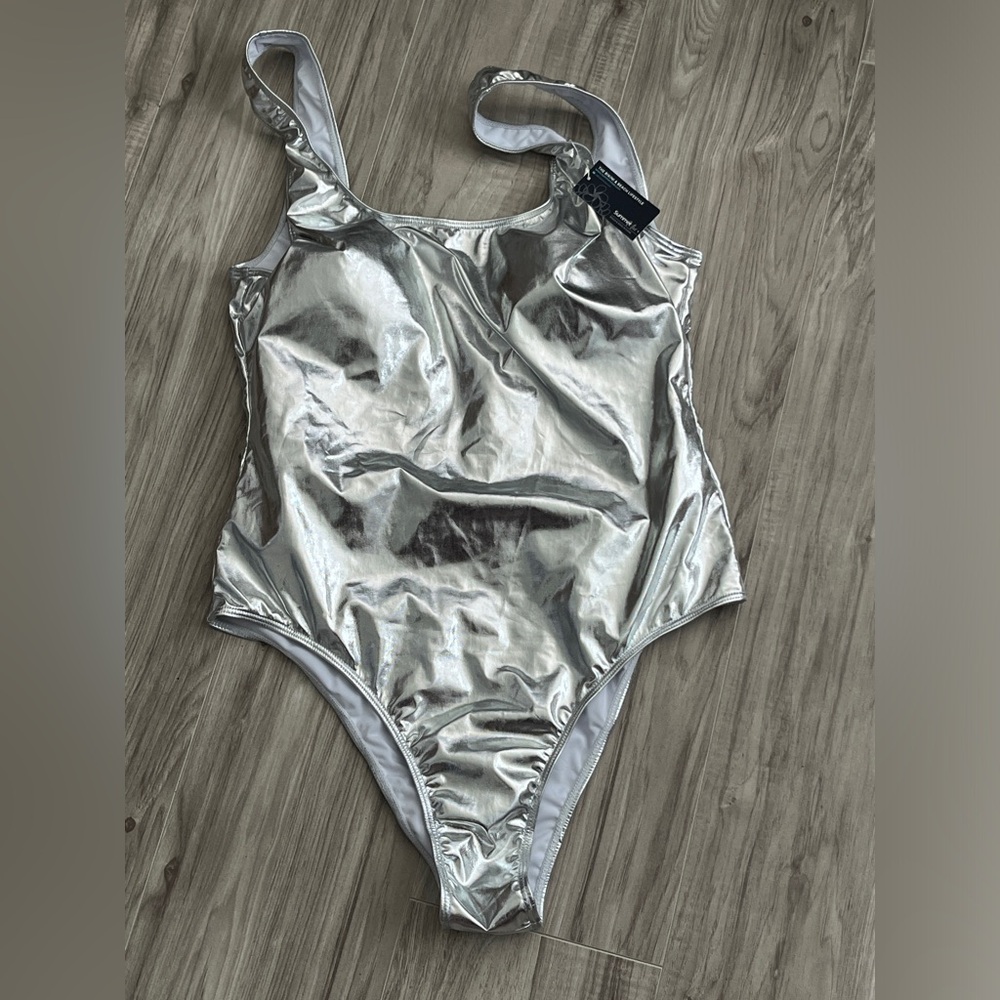 Women’s Summer Mae Silver One Piece Swimsuit Size XL